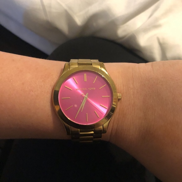 Michael Kors Gold and Pink Watch MK3264 - Picture 3 of 6